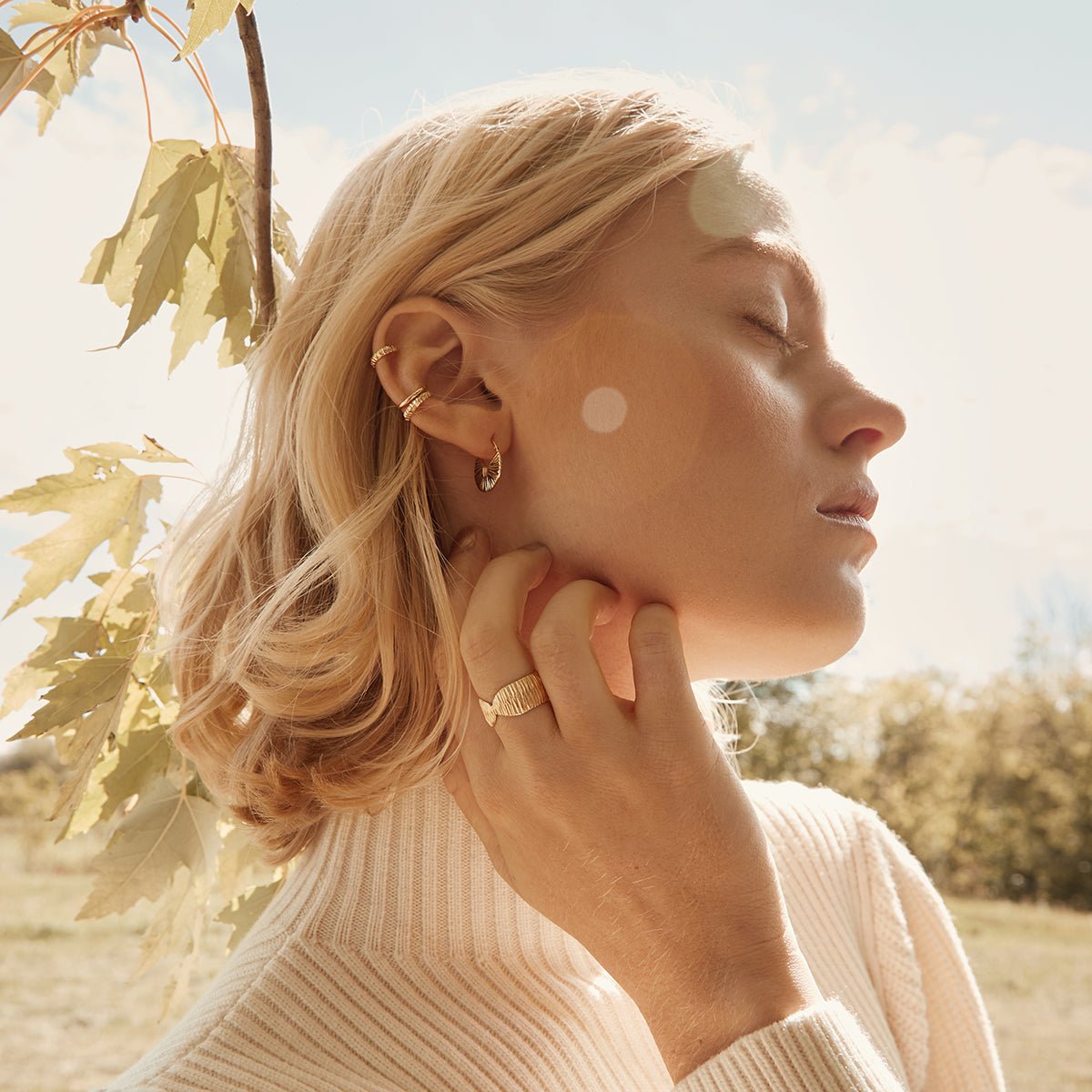 Amazon.com: NANDUDU Gold Hoop Earrings for Women Small Huggie Gold Earrings  Thick Hoop Jewelry - Gifts for Teens Girls (Ball): Clothing, Shoes & Jewelry